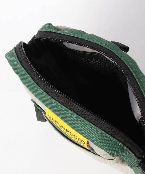 KEEN(キーン)の「HARVEST MATERIAL MODULAR TRAVEL / ハーベスト マテリアル モジュラー トラベル ポーチ(ボディバッグ/ウエストポーチ・メンズ・ベージュ・OS)」の3枚目の写真