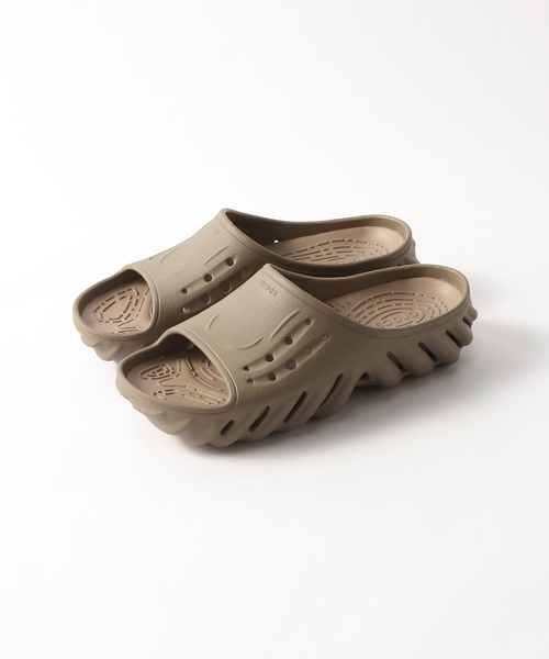 crocs(クロックス)の「【Crocs/クロックス】ECHO SLIDE / エコースライド(サンダル・メンズ・ブラック系その他/タン・70/80/90/100)」の2枚目の写真