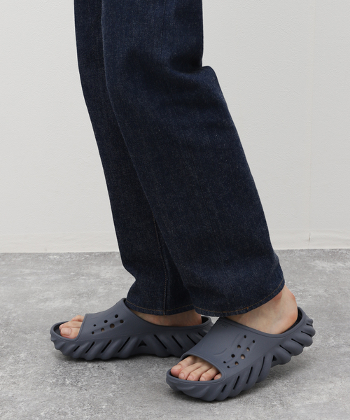crocs(クロックス)の「【Crocs/クロックス】ECHO SLIDE / エコースライド(サンダル・メンズ・ブラック系その他/タン・70/80/90/100)」の11枚目の写真