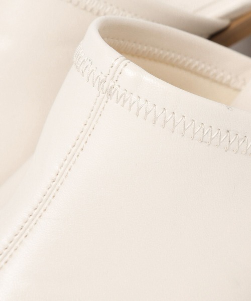 LEPSIM（レプシィム）の「ストレッチローヒールミュール　192253（サンダル・レディース・ブラック/アイボリー・MEDIUM/LARGE）」の6枚目の写真