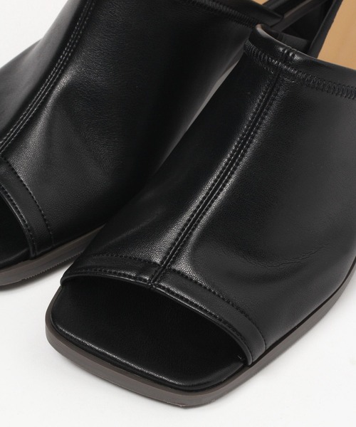 LEPSIM（レプシィム）の「ストレッチローヒールミュール　192253（サンダル・レディース・ブラック/アイボリー・MEDIUM/LARGE）」の9枚目の写真