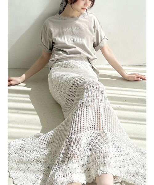 RESEXXY（リゼクシー）の「鈎針風ニットマーメイドスカート（スカート・レディース・ベージュ/ホワイト/ブラック/ブルー・FREE）」の2枚目の写真