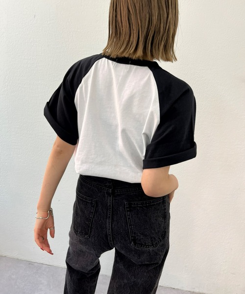 WHO'S WHO gallery(フーズフーギャラリー)の「シャーロットラグラン半袖TEE(Tシャツ/カットソー・レディース・ホワイト/チャコールグレー・FREE)」の8枚目の写真