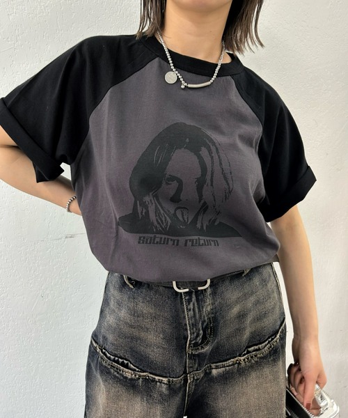 WHO'S WHO gallery(フーズフーギャラリー)の「シャーロットラグラン半袖TEE(Tシャツ/カットソー・レディース・ホワイト/チャコールグレー・FREE)」の6枚目の写真