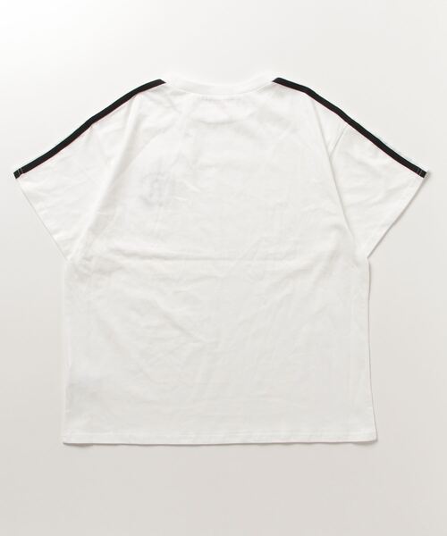 WC(ダブル シー)の「2ラインワンポイントTシャツ(Tシャツ/カットソー・レディース・グリーン/ブラック/オフホワイト・FREE)」の4枚目の写真