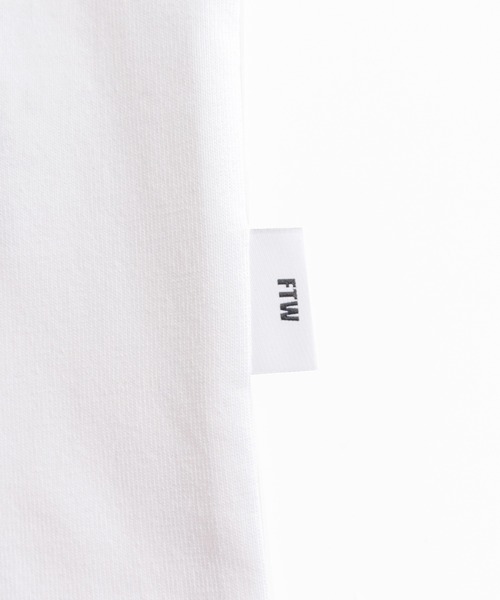 FTW(エフティダブリュー)の「DOUBLE WEEKEND S/S TEE(Tシャツ/カットソー・メンズ・ホワイト/ブルー/アイボリー・MEDIUM/LARGE)」の14枚目の写真