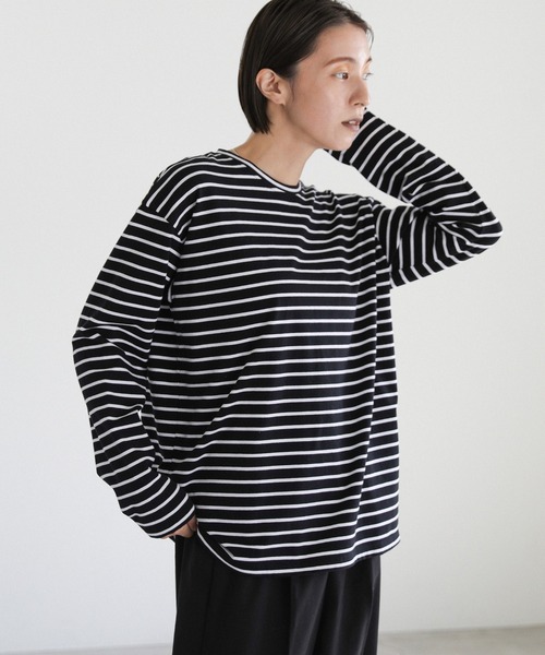 select MOCA(セレクトモカ)の「ストレッチボーダールーズロンT(Tシャツ/カットソー・レディース・ブラック/ブラウン/ブルー/ベージュ・FREE)」の14枚目の写真