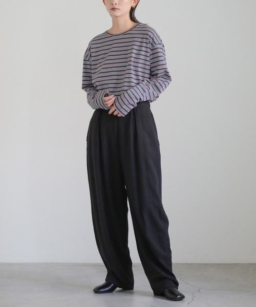 select MOCA(セレクトモカ)の「ストレッチボーダールーズロンT(Tシャツ/カットソー・レディース・ブラック/ブラウン/ブルー/ベージュ・FREE)」の8枚目の写真