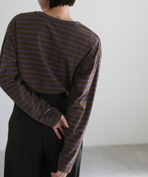 select MOCA(セレクトモカ)の「ストレッチボーダールーズロンT(Tシャツ/カットソー・レディース・ブラック/ブラウン/ブルー/ベージュ・FREE)」の21枚目の写真