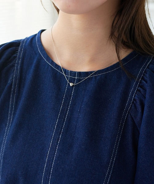 ECRIRE（エクリール）の「ランタンスリーブ デニムワンピース（ワンピース・レディース・ネイビー/ブラック・M）」の12枚目の写真