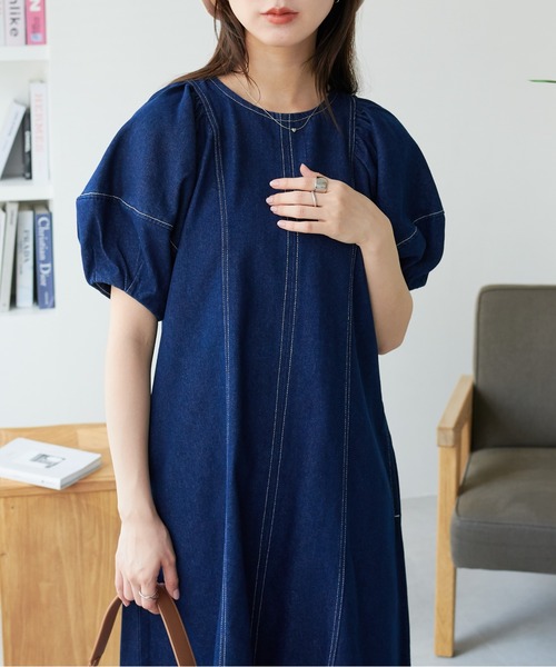 ECRIRE（エクリール）の「ランタンスリーブ デニムワンピース（ワンピース・レディース・ネイビー/ブラック・M）」の21枚目の写真