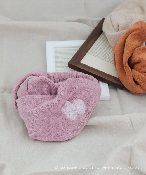 LEPSIM（レプシィム）の「【サンリオキャラクターズ】刺繍ヘアバンド　907728（ヘアバンド・レディース・オレンジ/ピンク/アイボリー・ONE SIZE）」の2枚目の写真