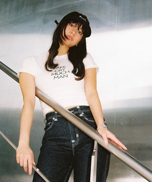 FCMM(エフシーエムエム)の「【日本限定アイテム】FCMM WOMEN S/S TEE/ウーメンショートスリーブT(Tシャツ/カットソー・レディース・ライトグレー/ホワイト/ブラック・SMALL/MEDIUM)」の4枚目の写真