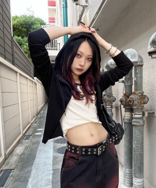 Basic Pleasure Mode（ベーシックプレジャーモード）の「Basic Pleasure Mode ベーシックプレジャーモード FINISH HIM TANK ラグランTシャツ ロゴTシャツ クロップド丈トップス（Tシャツ/カットソー・レディース・ホワイト・XS/S）」の11枚目の写真