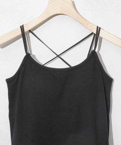 NANO universe（ナノユニバース）の「カップ付きバッククロスキャミソール（キャミソール・レディース・グレー系その他4/ブラック/オフホワイト・S/M）」の6枚目の写真