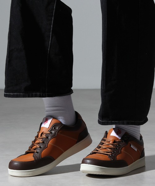 U.S. POLO ASSN.(ユーエスポロアッスン)の「【U.S. POLO ASSN./ユーエスポロアッスン】シンセティックレザー ローカット スニーカー 防水(スニーカー・メンズ・ブラウン/ブラック×ホワイト・25.0cm/25.5cm/26.0cm/26.5cm/27.0cm)」の15枚目の写真