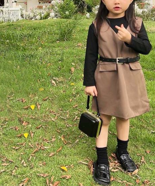 aimoha（アイモハ）の「【aimoha-KIDS-】子供服　ベルトつけジャンパースカート（ジャンパースカート・キッズ・ベージュ・90/130/120/100/110）」の4枚目の写真