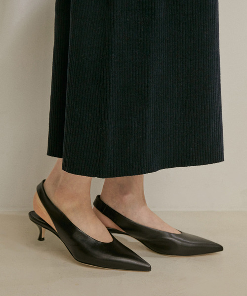 SALON adam et rope'（サロン アダム エ ロペ）の「【公式サイト限定】【BRENTELLA（ブレンテッラ）】バックストラップパンプス（パンプス・レディース・ブラック・22.5cm）」の7枚目の写真