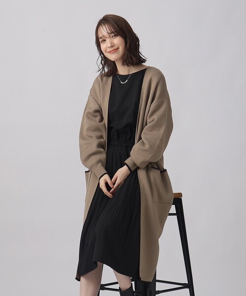 SHOO・LA・RUE（シューラルー）の「◆【体型カバー/大人上品/高見え】 配色トリミング ニットコーディガン（カーディガン/ボレロ・レディース・ブラウン系その他/オフホワイト/ブラック/ライトブルー・00）」の4枚目の写真