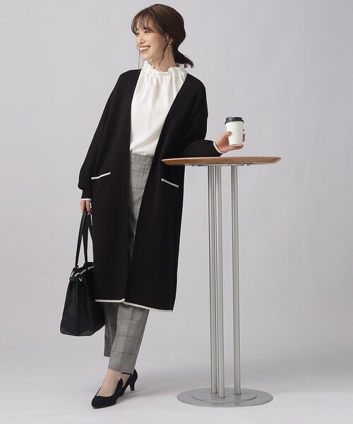 SHOO・LA・RUE（シューラルー）の「◆【体型カバー/大人上品/高見え】 配色トリミング ニットコーディガン（カーディガン/ボレロ・レディース・ブラウン系その他/オフホワイト/ブラック/ライトブルー・00）」の5枚目の写真