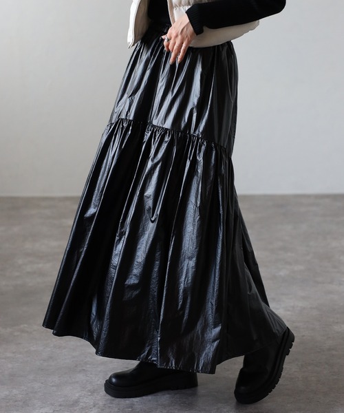 r.（アールドット）の「メタリックタフタギャザーフレアスカート（スカート・レディース・シルバー/ゴールド/ブラック・FREE）」の18枚目の写真