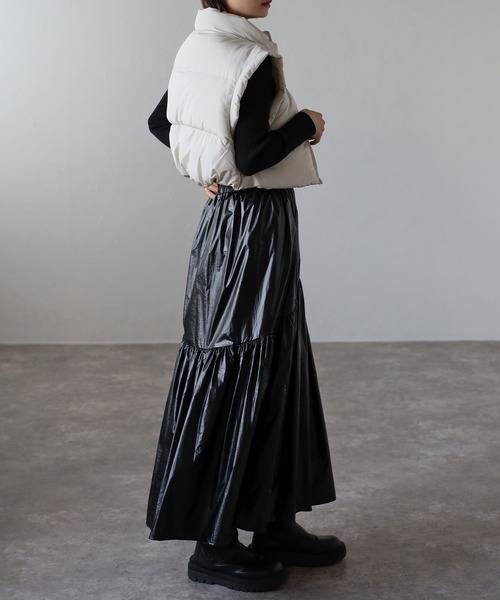 r.（アールドット）の「メタリックタフタギャザーフレアスカート（スカート・レディース・シルバー/ゴールド/ブラック・FREE）」の21枚目の写真