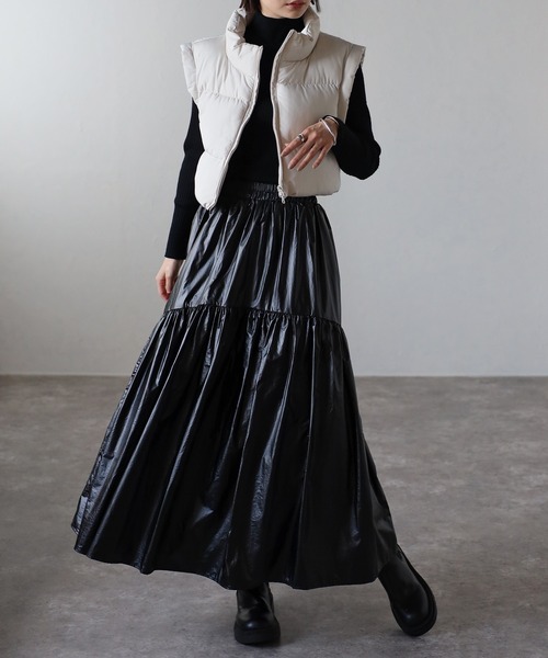 r.（アールドット）の「メタリックタフタギャザーフレアスカート（スカート・レディース・シルバー/ゴールド/ブラック・FREE）」の20枚目の写真