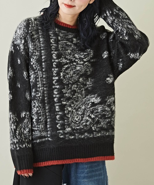 CUBE SUGAR（キューブシュガー）の「モヘアタッチジャガードペイズリー柄ニット（ニット/セーター・レディース・ネイビー/ホワイト/ブラック・M）」の3枚目の写真