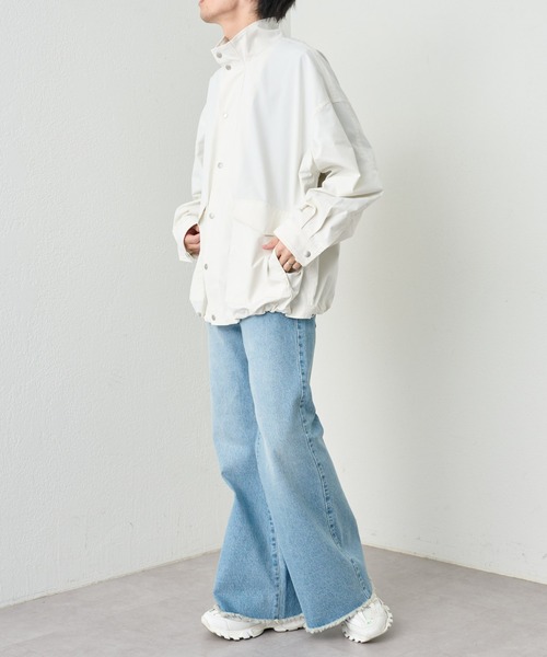 COLONY 2139（コロニートゥーワンスリーナイン）の「ストレッチスタンドブルゾン（ブルゾン・メンズ・ブラック/アイボリー・MEDIUM/LARGE）」の4枚目の写真