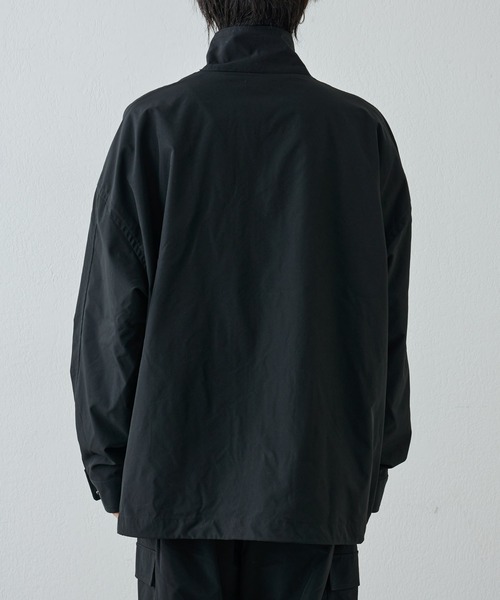 COLONY 2139（コロニートゥーワンスリーナイン）の「ストレッチスタンドブルゾン（ブルゾン・メンズ・ブラック/アイボリー・MEDIUM/LARGE）」の16枚目の写真