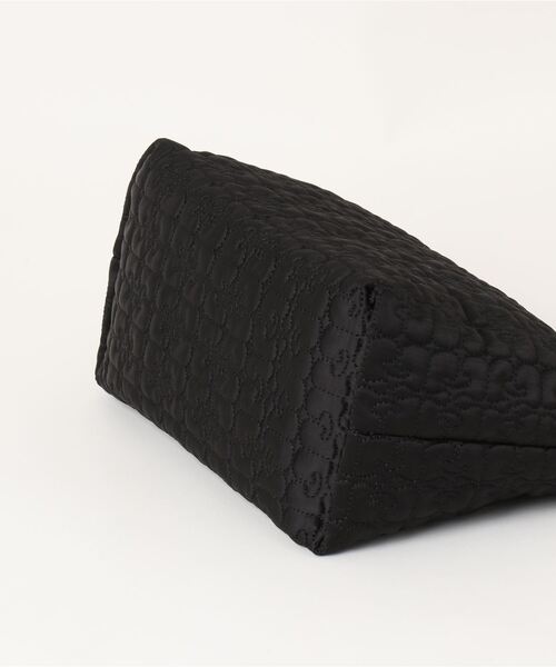 GANNI（ガニー）の「【GANNI】BUTTERFLY MEDIUM POUCH SATIN（ハンドバッグ・レディース・ブラック・FREE）」の15枚目の写真