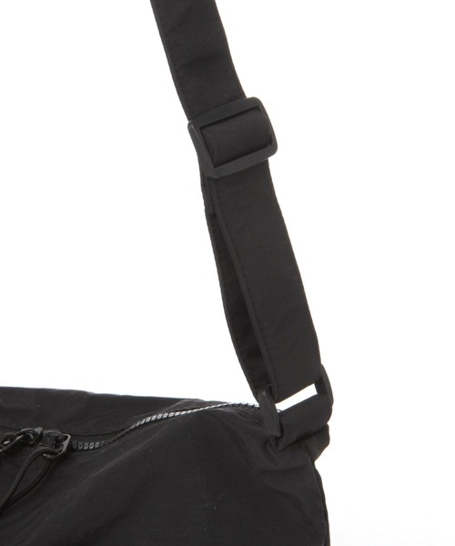 GLOBAL WORK（グローバルワーク）の「撥水ライト5ポケットミニショルダー/996734（クラッチバッグ・メンズ・グリーン/オフホワイト/ブラック/グレー/ベージュ/ライトグレー/ピンク/アイボリー/ベージュ系その他5/オレンジ・FREE）」の14枚目の写真