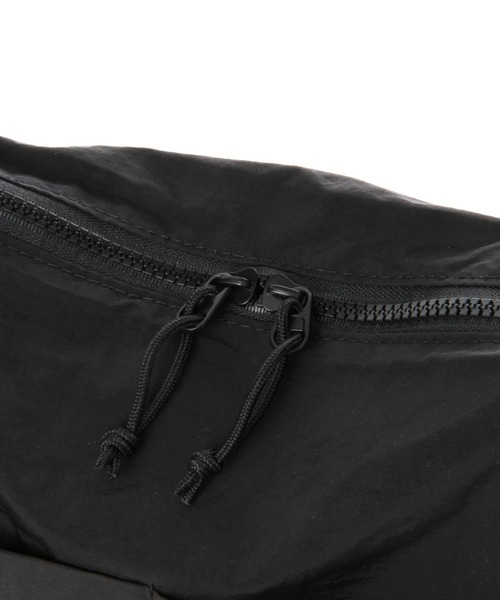 GLOBAL WORK（グローバルワーク）の「撥水ライト5ポケットミニショルダー/996734（クラッチバッグ・メンズ・グリーン/オフホワイト/ブラック/グレー/ベージュ/ライトグレー/ピンク/アイボリー/ベージュ系その他5/オレンジ・FREE）」の18枚目の写真