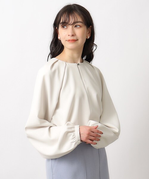 OPAQUE.CLIP（オペークドットクリップ）の「◆フロントボタンタックブラウス【洗濯機洗い可】（シャツ/ブラウス・レディース・ネイビー/オフホワイト/ライトベージュ・36/38/40/42）」の6枚目の写真