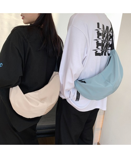 セール】ナイロン ハーフムーン ショルダーバッグ（ショルダー