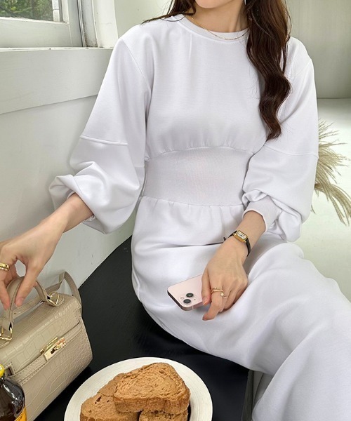 COCOMOMO(ココモモ)の「ウエスト切り替え スウェットワンピース(ワンピース・レディース・グレー/ブラック/ホワイト/ダークブルー・L/M)」の6枚目の写真