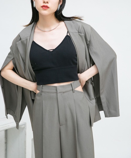 KBF（ケイビーエフ）の「カップ付きインナーキャミソール（キャミソール・レディース・グレー/オフホワイト/ブラック・ONE）」の21枚目の写真