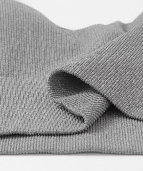 KBF（ケイビーエフ）の「カップ付きインナーキャミソール（キャミソール・レディース・グレー/オフホワイト/ブラック・ONE）」の13枚目の写真