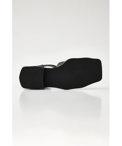 STACCATO(スタッカート)の「ティラナチュTストレップシューズ(サンダル・レディース・ブラック/ホワイト・22.5cm/23cm/23.5cm/24cm/24.5cm)」の14枚目の写真