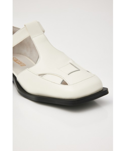 STACCATO(スタッカート)の「ティラナチュTストレップシューズ(サンダル・レディース・ブラック/ホワイト・22.5cm/23cm/23.5cm/24cm/24.5cm)」の21枚目の写真