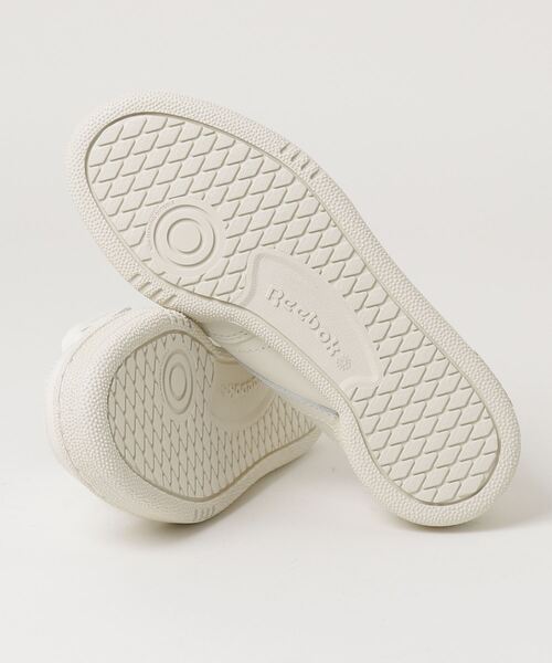 Reebok(リーボック)の「クラブシー 85 / CLUB C 85(スニーカー・メンズ・アイボリー/ホワイト系その他・22.5cm/23.0cm/23.5cm/24.5cm/24.0cm/25.0cm/25.5cm/26.0cm/26.5cm/27.0cm/27.5cm/28.0cm/28.5cm/29.0cm/30.0cm)」の16枚目の写真