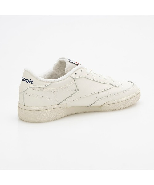 Reebok(リーボック)の「クラブシー 85 / CLUB C 85(スニーカー・メンズ・アイボリー/ホワイト系その他・22.5cm/23.0cm/23.5cm/24.5cm/24.0cm/25.0cm/25.5cm/26.0cm/26.5cm/27.0cm/27.5cm/28.0cm/28.5cm/29.0cm/30.0cm)」の5枚目の写真