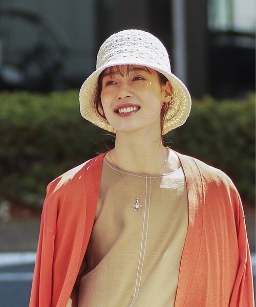 SHOO・LA・RUE（シューラルー）の「◆フェイクペーパー柄編みハット（ハット・レディース・ブラウン系その他6/ブラック/ベージュ系その他7・00）」の4枚目の写真