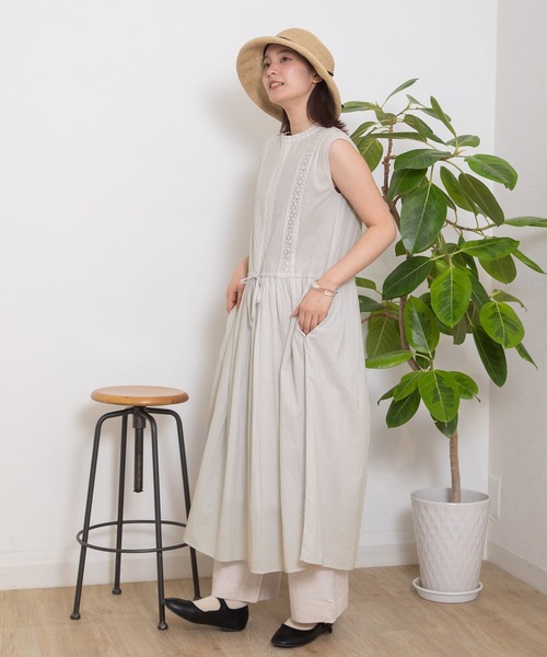 POU DOU DOU（プードゥドゥ）の「ピンタックレースノースリーブワンピース（ワンピース・レディース・ブラック/ライトブルー/オフホワイト・3）」の8枚目の写真