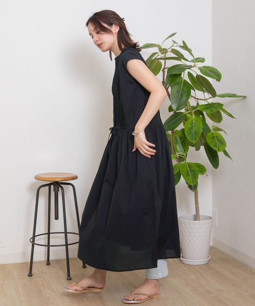 POU DOU DOU（プードゥドゥ）の「ピンタックレースノースリーブワンピース（ワンピース・レディース・ブラック/ライトブルー/オフホワイト・3）」の21枚目の写真