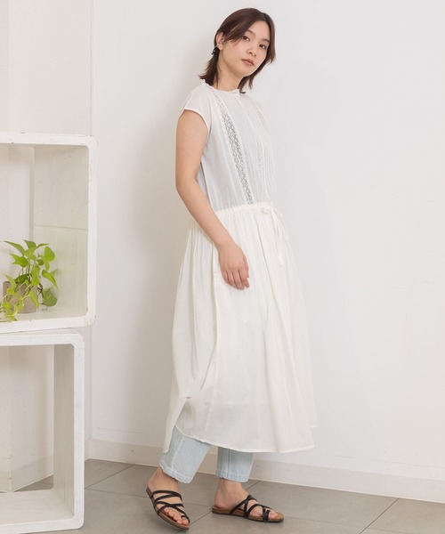 POU DOU DOU（プードゥドゥ）の「ピンタックレースノースリーブワンピース（ワンピース・レディース・ブラック/ライトブルー/オフホワイト・3）」の13枚目の写真