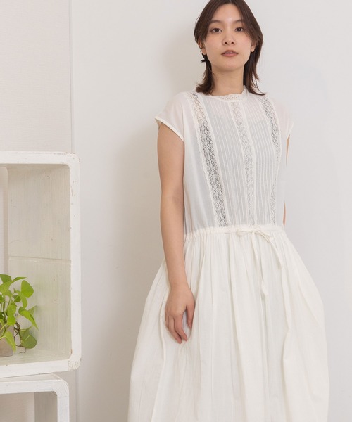 POU DOU DOU（プードゥドゥ）の「ピンタックレースノースリーブワンピース（ワンピース・レディース・ブラック/ライトブルー/オフホワイト・3）」の11枚目の写真