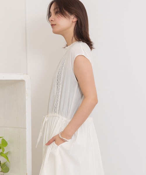 POU DOU DOU（プードゥドゥ）の「ピンタックレースノースリーブワンピース（ワンピース・レディース・ブラック/ライトブルー/オフホワイト・3）」の10枚目の写真