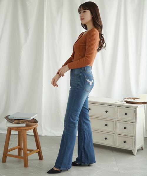 Jasmine Grandiflorum（ジャスミングランディフローラム）の「【Jasmine】ダブルブレストニットカーディガン（カーディガン/ボレロ・レディース・ホワイト/ピンク/ブラック/チョコ・FREE）」の20枚目の写真