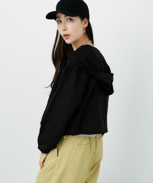 saloon(サルーン)の「SALOON(サルーン)/ シアーフードブルゾン【洗濯機洗い可】(ブルゾン・レディース・ミント/ブラック/ライトベージュ・FREE)」の11枚目の写真